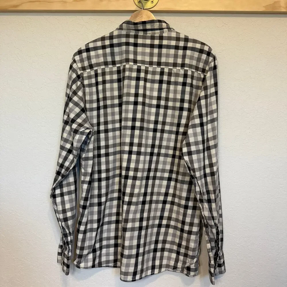 Men's The North Face Black and‎ Cream Plaid Long Sleeve Button Down Size L